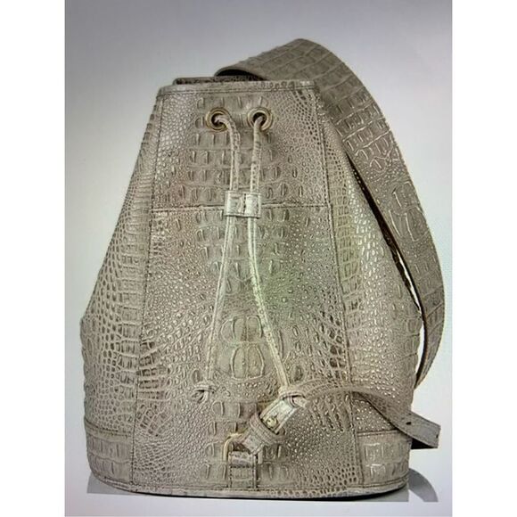 NWOT Brahmin Melbourne Allie Sling Backpack - Picture 2 of 7